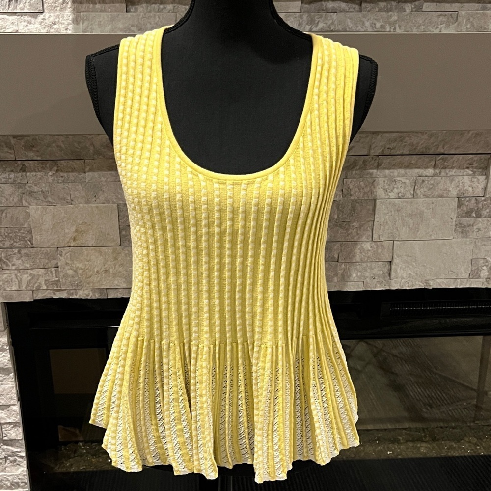 Moth Yellow Ribbed Tank Top size Small